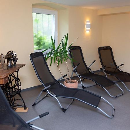 Moderne Ferienwohnung In Alter Villa Georgenthal  Extérieur photo